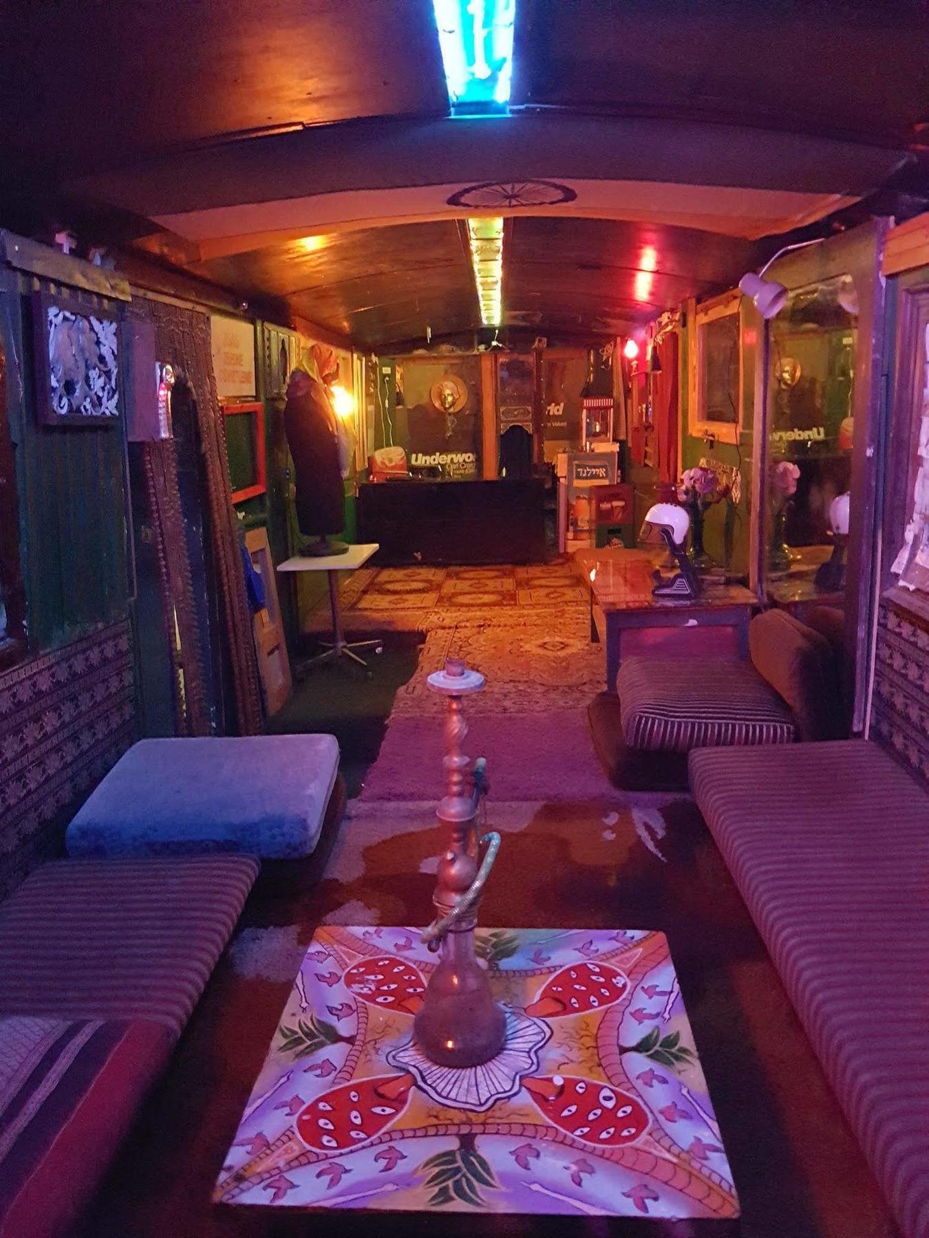 Overstay Tlv Backpackers (adults Only) Hostel Tel Aviv